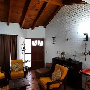 Casa Amplia Con Jardin Guaymallén